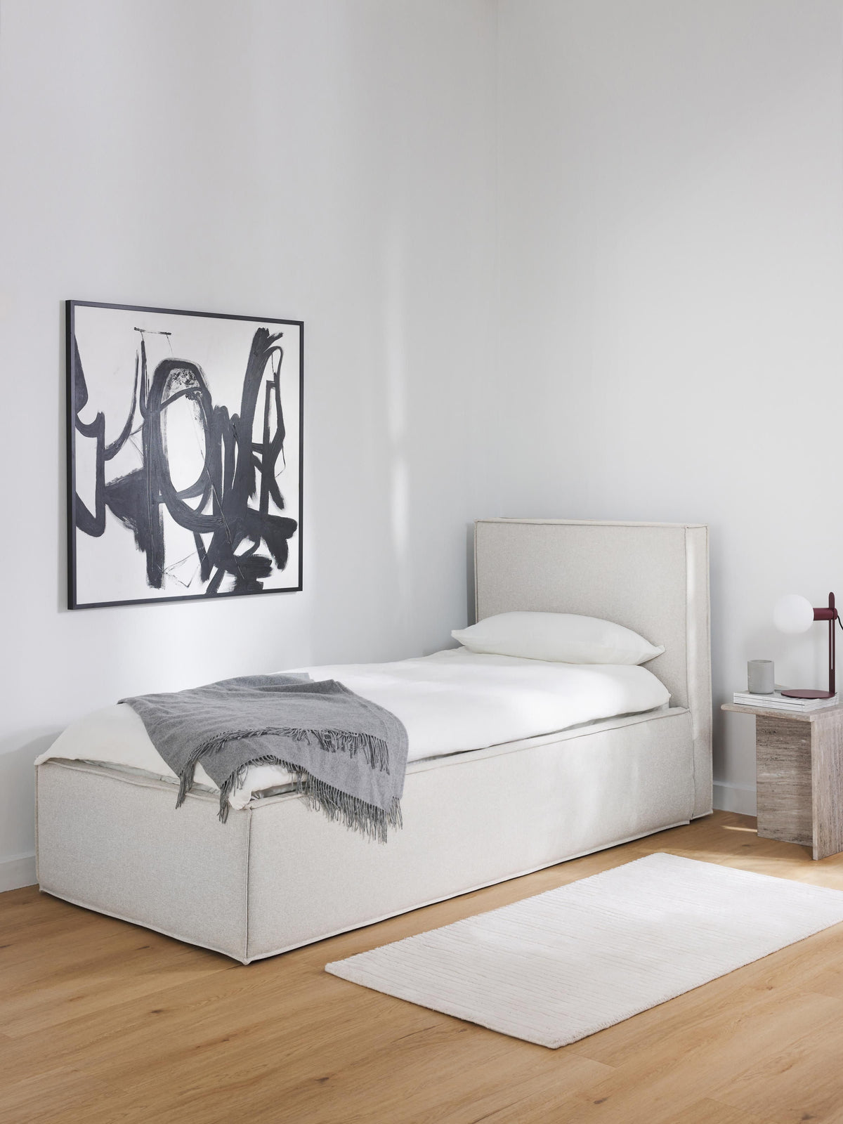 Drescia Single Bed
