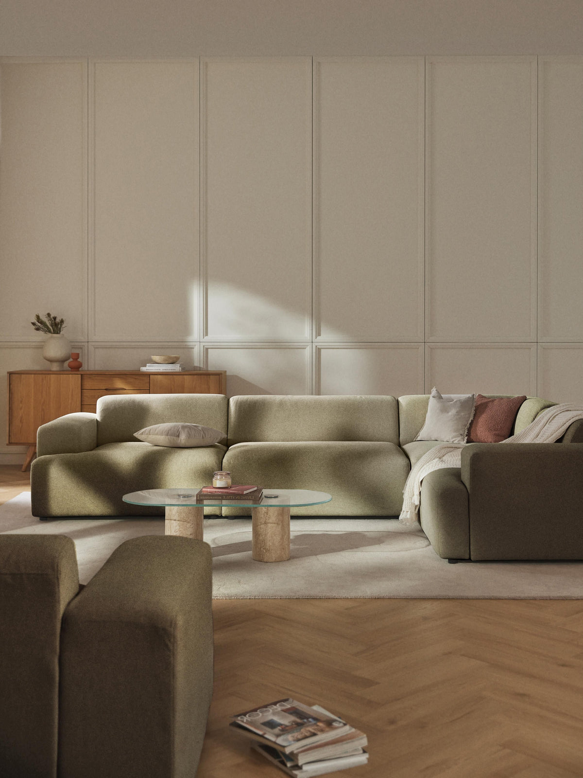 Melveria Large Corner Sofa (4-Seater)