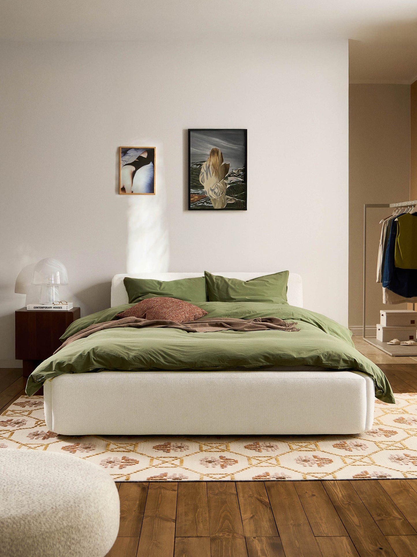 Melveria Upholstered Bed