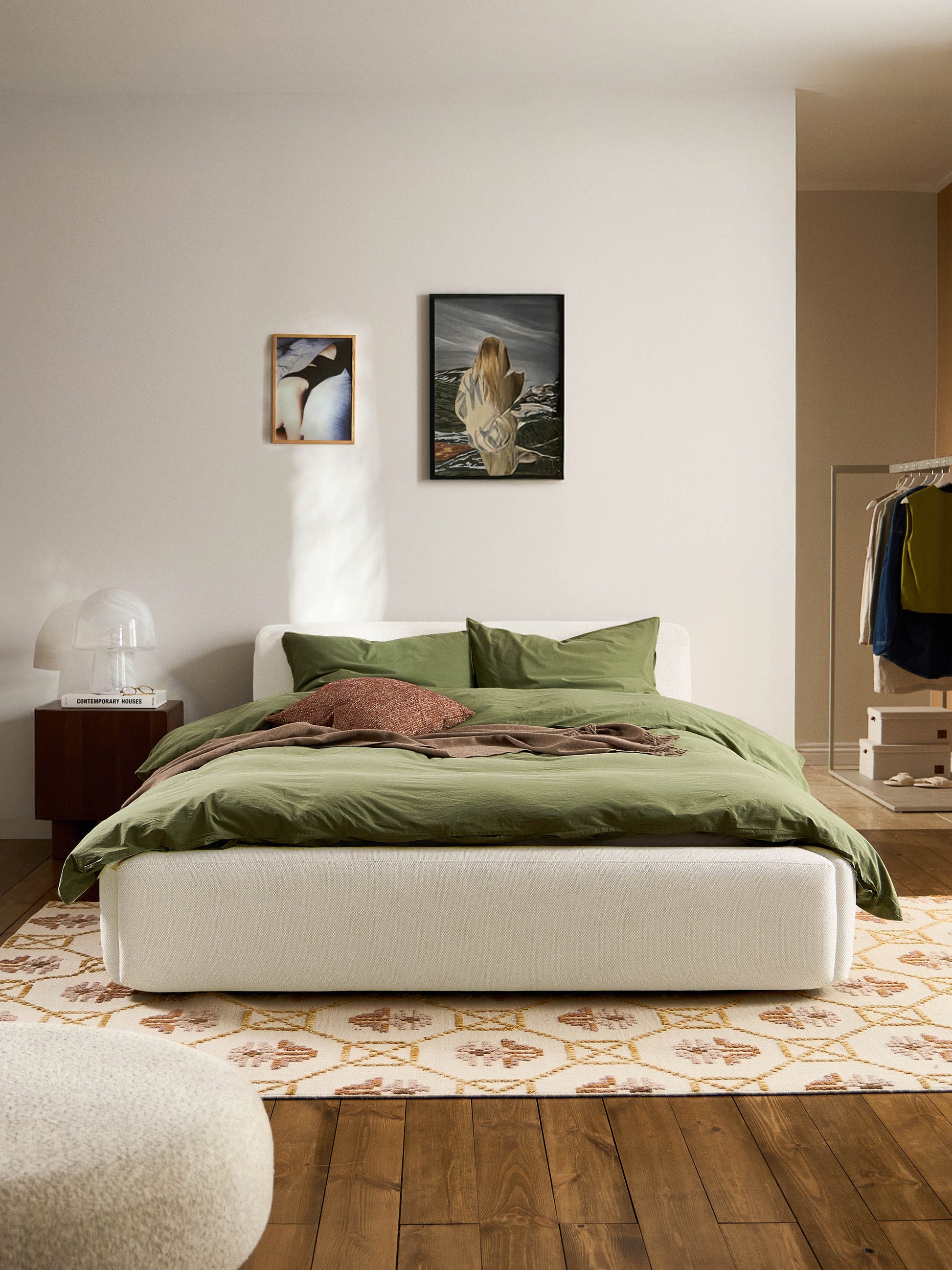 Melveria Upholstered Bed