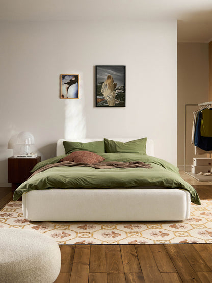 Melveria Upholstered Bed
