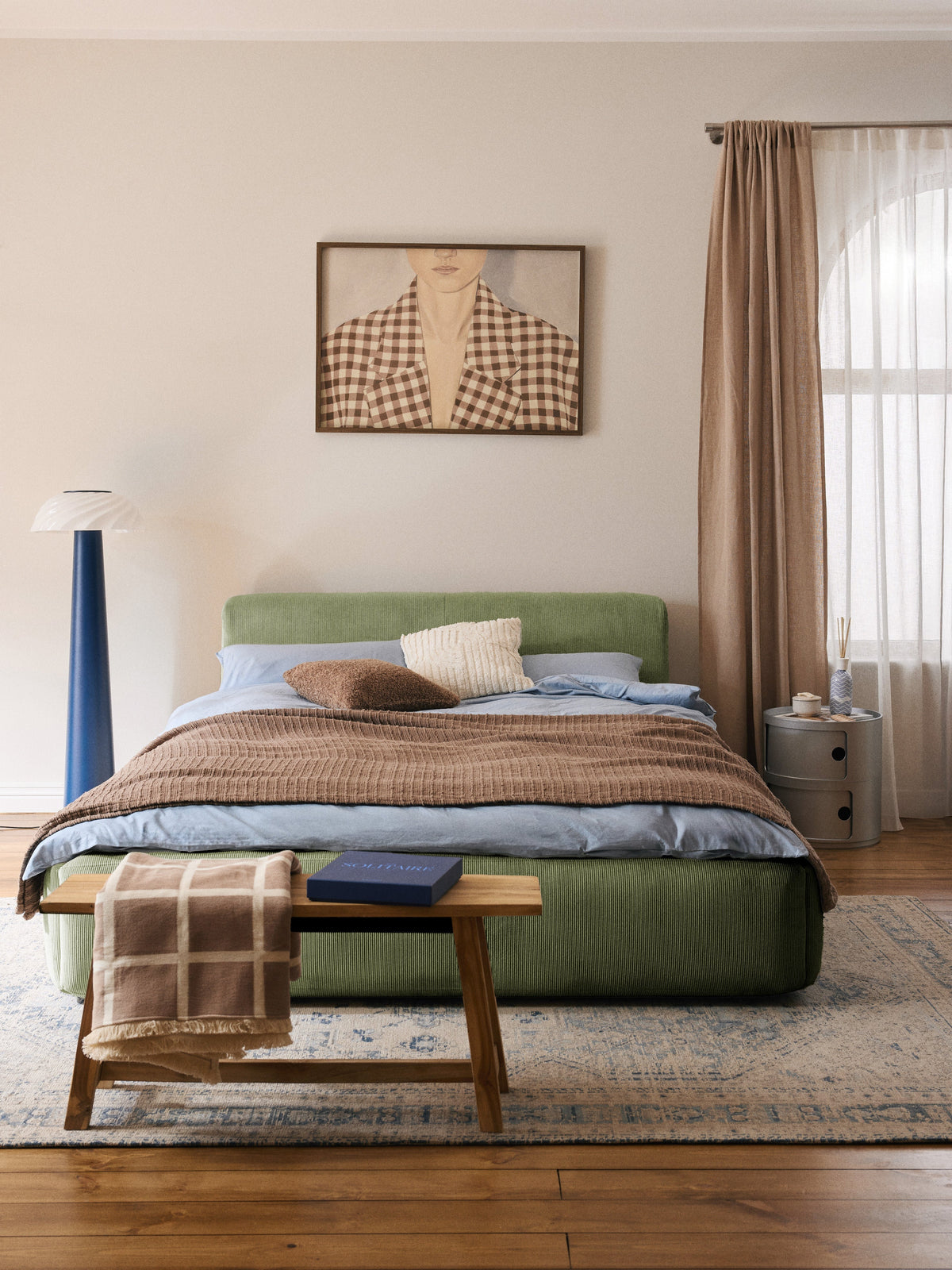 Melveria Upholstered Bed