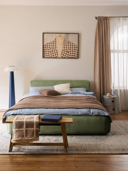 Melveria Upholstered Bed