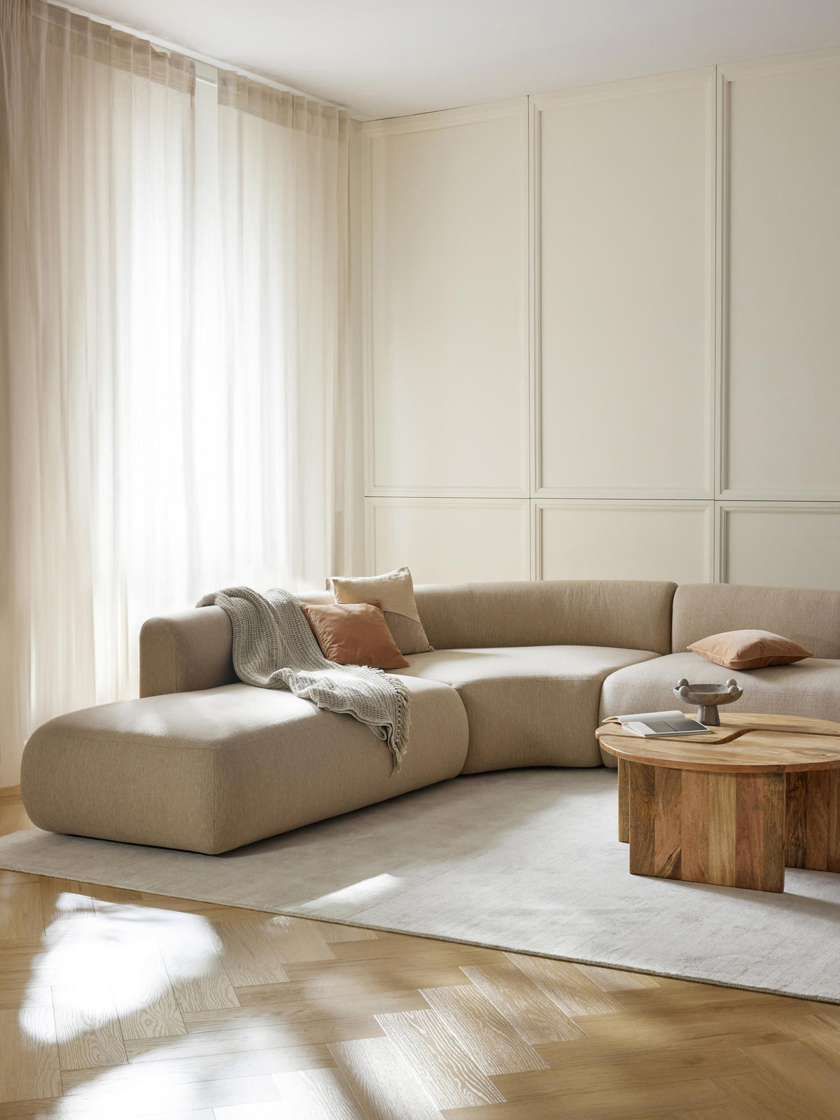 Vestara Chaise Module